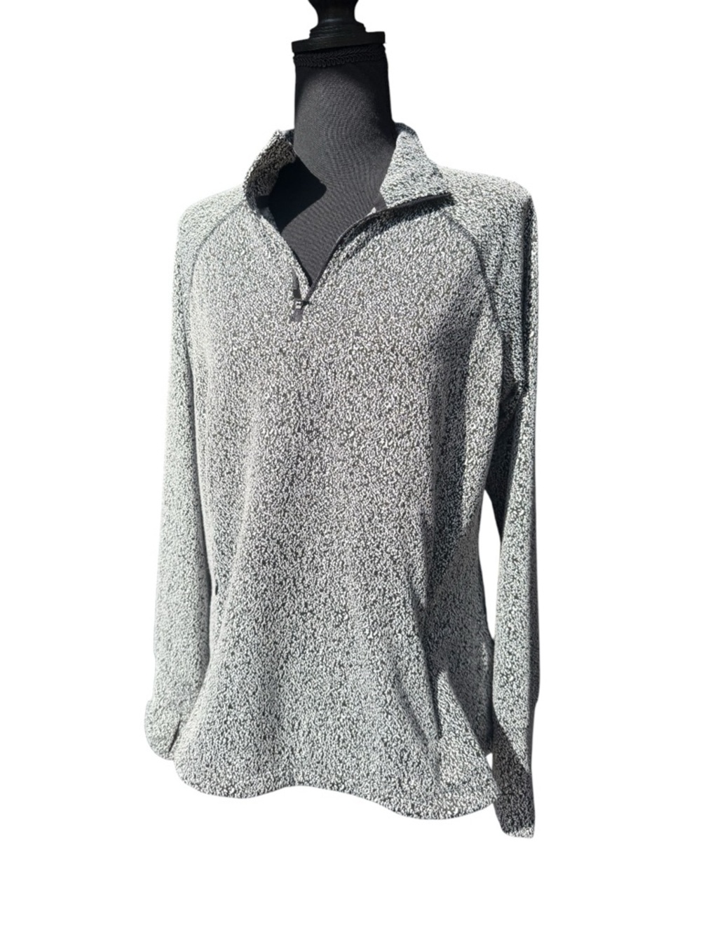 Light Black and White  Quarter-Zip Turtleneck Pullover Size Large